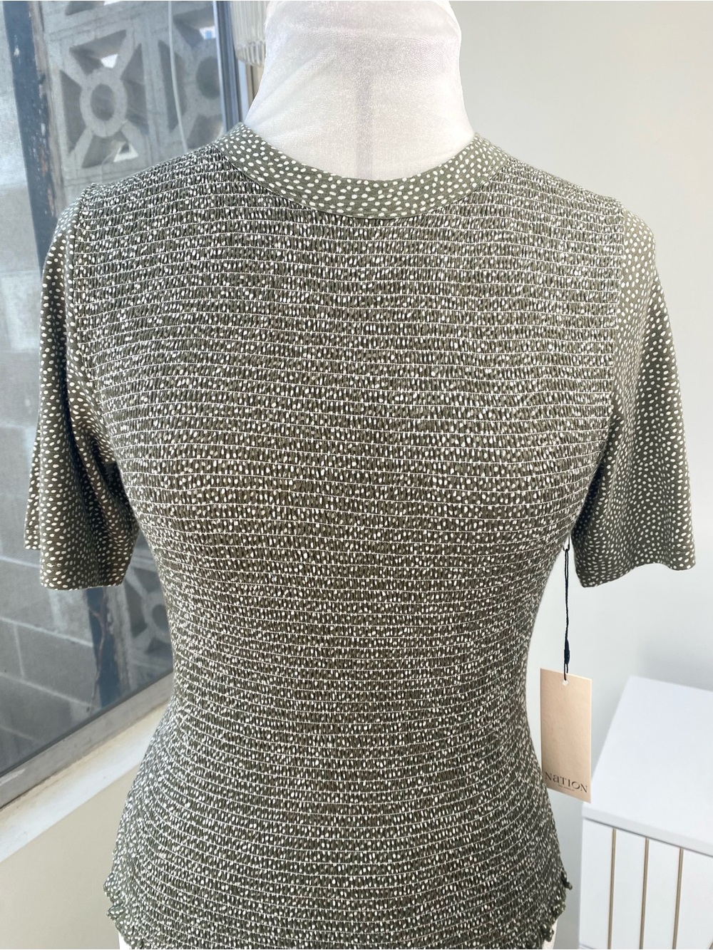 Nation LTD NWT Pima Cotton Olivia Smocked Tee in Olive Tossed Petals, S - Picture 9 of 11